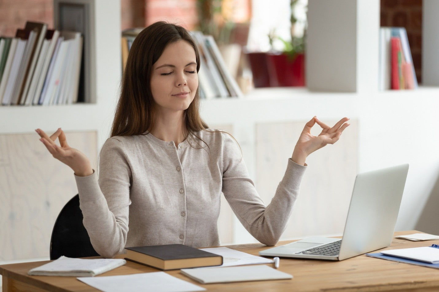 Physical Signs of Stress: Why Your Body Feels Tense